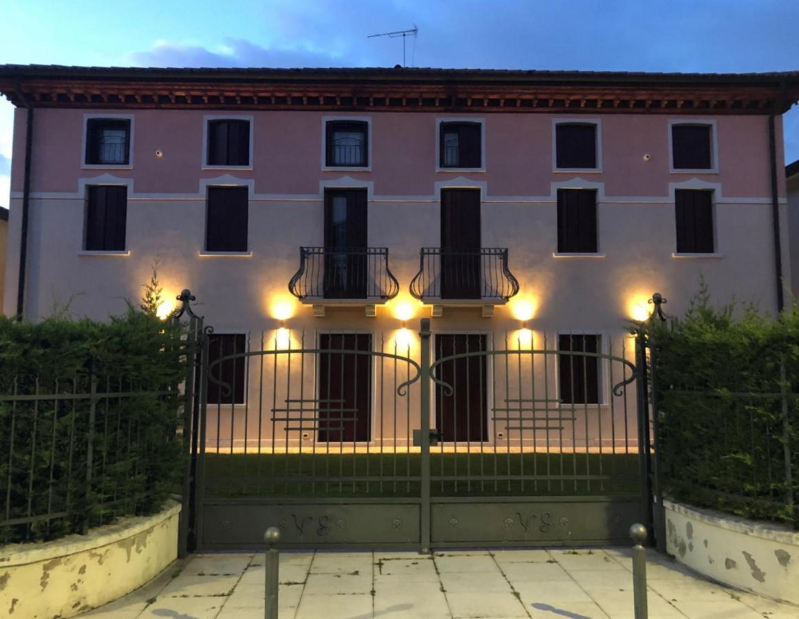 Villa Giotto Luxury Suite & Apartments Mestre Exterior foto